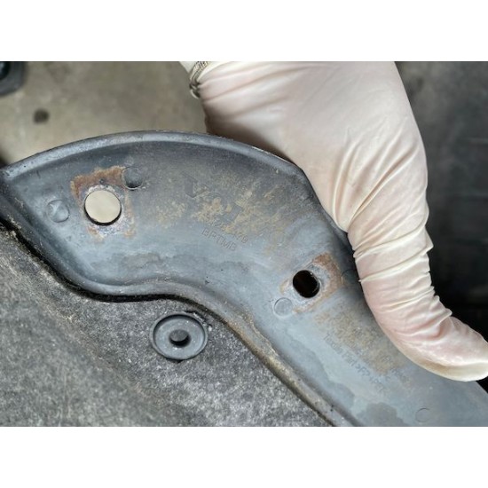 REAR RIGHT WHEEL ARCH LINER VOLVO XC60 2014+ 31283479