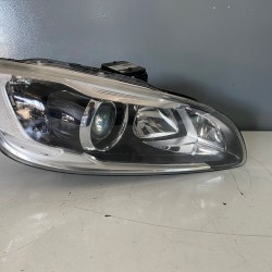 Right headlight xenon 8 pins LHD VOLVO S60 V60 FACELIFT 2014+ 31395903 31698819 