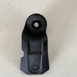Bracket. Air Cleaner and Throttle Housing VOLVO XC60 XC90 V90 V90 CC S90 31370344 31439663