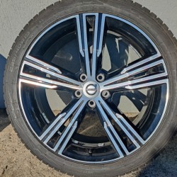 Jante 5 spite duble 19" Volvo XC40 XC60 XC70 XC90 S90 V90 S60 V60 Anvelope 235/40R19 NOKIAN 32143049 