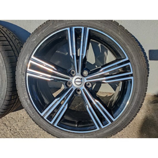 Jante 5 spite duble 19" Volvo XC40 XC60 XC70 XC90 S90 V90 S60 V60 Anvelope 235/40R19 NOKIAN 32143049 