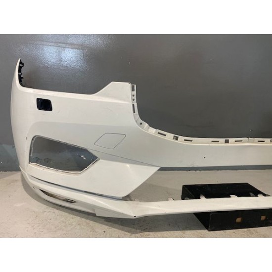 Front bumper without washer holes VOLVO XC60 2018-2021 31425160 