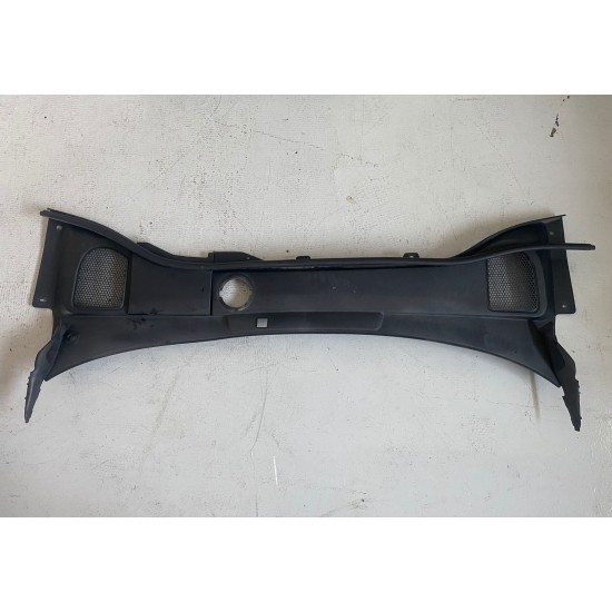 Draining channel windscreen drainage VOLVO XC60 2009-2017 31271658 31402670 