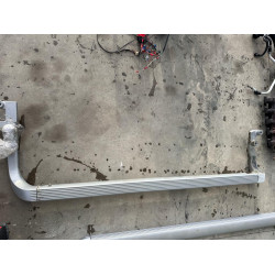 Left side mounting bracket Volvo XC90 2003-2014 30660531