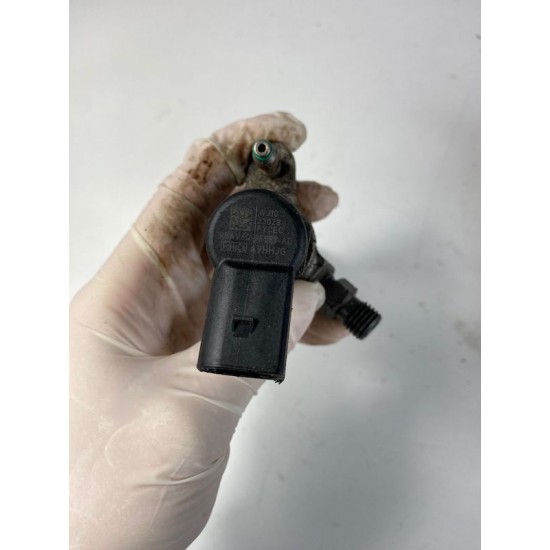 Injectors 1.6 114CP Volvo V40 V50 S40 C30 REAV6Q-9F593-AD 36001729 9674973080 Injectors 1.6 114CP Volvo V40 V50 S40 C30 REAV6Q-9F593-AD 36001729 9674973080