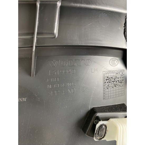 Rear Left Side Door Panel Volvo V40 V40CC 1319940 39841312