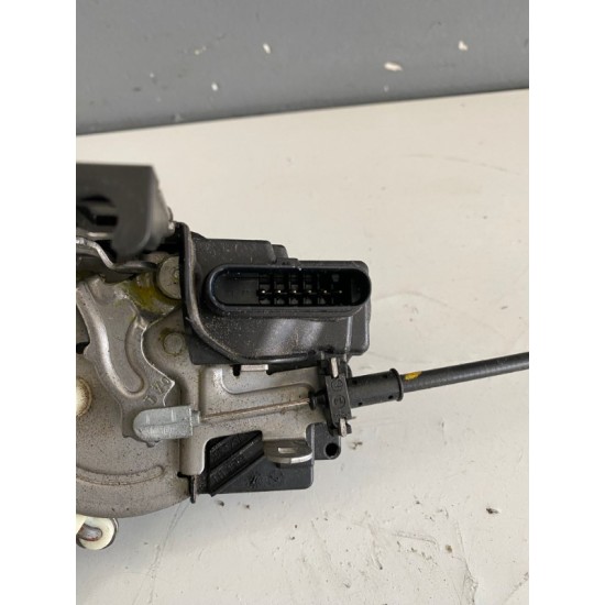 Broasca incuietoare usa fata stanga Volvo V40 V40CC 31301421 31440389 Broasca incuietoare usa fata stanga Volvo V40 V40CC 31301421 31440389