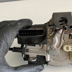 Broasca incuietoare usa dreapta spate VOLVO V40 V40CC 31301432 31440398
