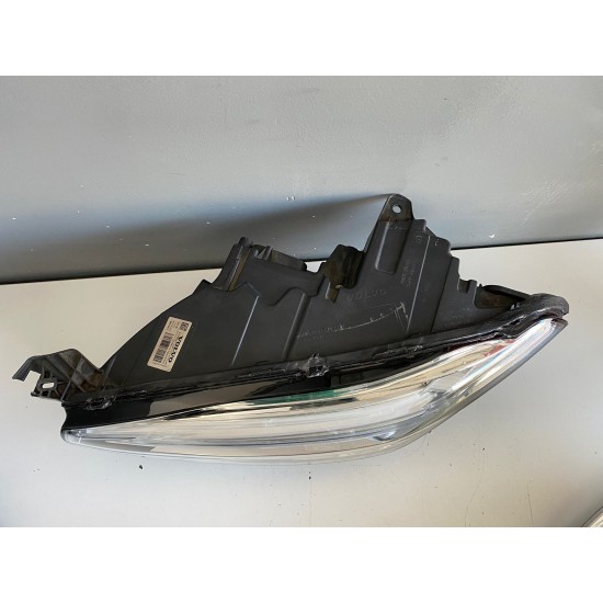 Far stanga LED VOLVO XC90 2015-2017 31656987 Far stanga LED VOLVO XC90 2015-2017 31656987