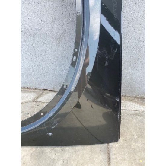 Aripa stanga fata VOLVO XC40 2018+ 31457586