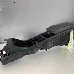 Framework transmission tunnel console VOLVO XC40 2019 32352198