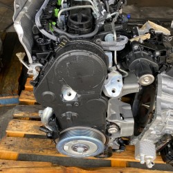 Motor 197CP 100000 KM VOLVO V60 CROSS COUNTRY MILD HYBRID 2021 D4204T8 