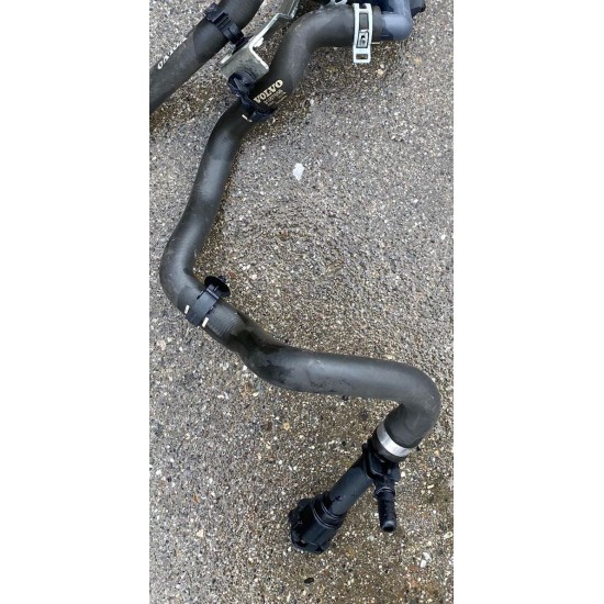 COOLANT WATER HOSE Volvo XC60 XC90 2018+ 31657656