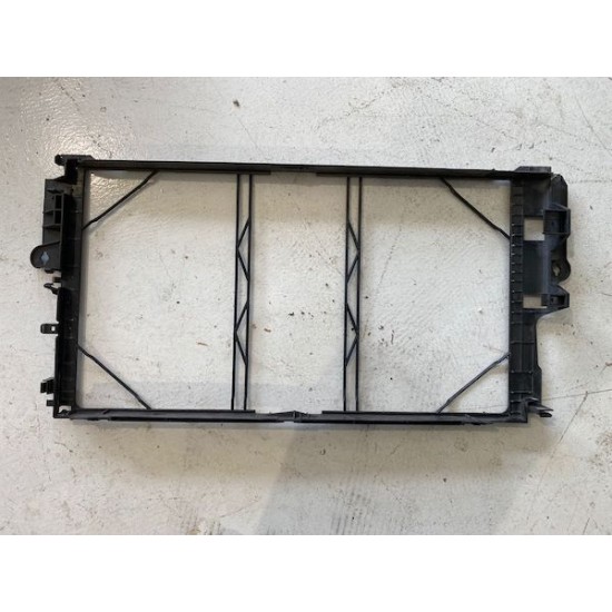 Conditioner radiator bracket Volvo XC90 2015+ 313387421