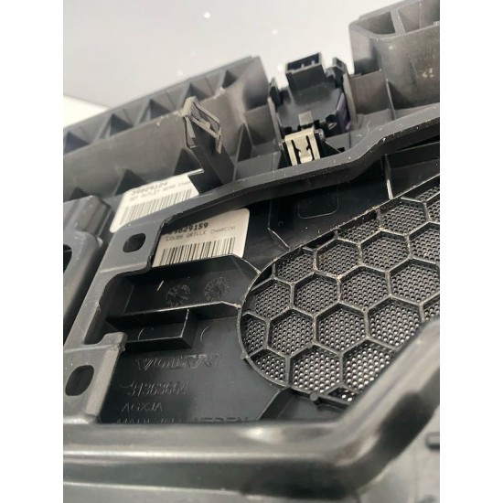 Grila bord VOLVO XC90 2016-2023 39829124 39829159 31363664