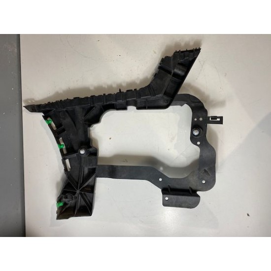 Rear right bumper mounting bracket VOLVO S90 V90 31425066 31383287 Rear right bumper mounting bracket VOLVO S90 V90 31425066 31383287