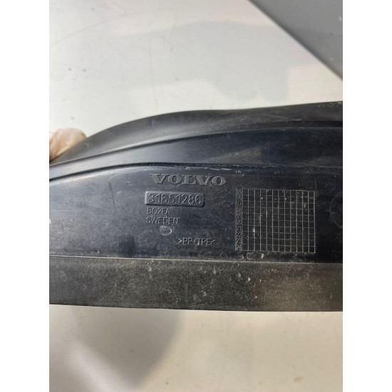 Fender Insulator Left Front VOLVO S90 V90 31651286