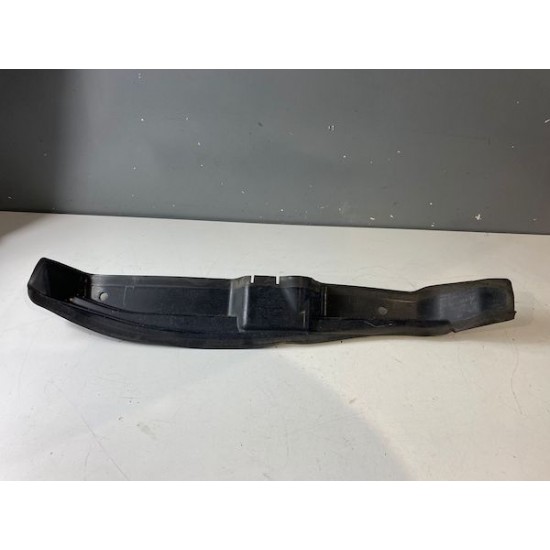 Fender Insulator Left Front VOLVO S90 V90 31651286 Fender Insulator Left Front VOLVO S90 V90 31651286