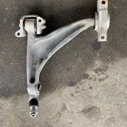 Front right lower control arm Volvo V60CC MILD HYBRID 2021 32246810 