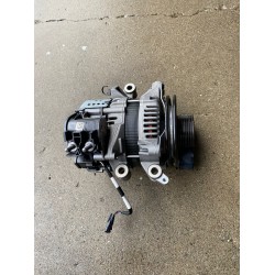 Alternator VOLVO V60CC MILD HYBRID 2021 32301041