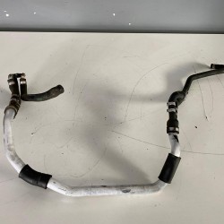 Crankcase ventilation Pipe VOLVO XC90 V70 30750495 30757132 8602724