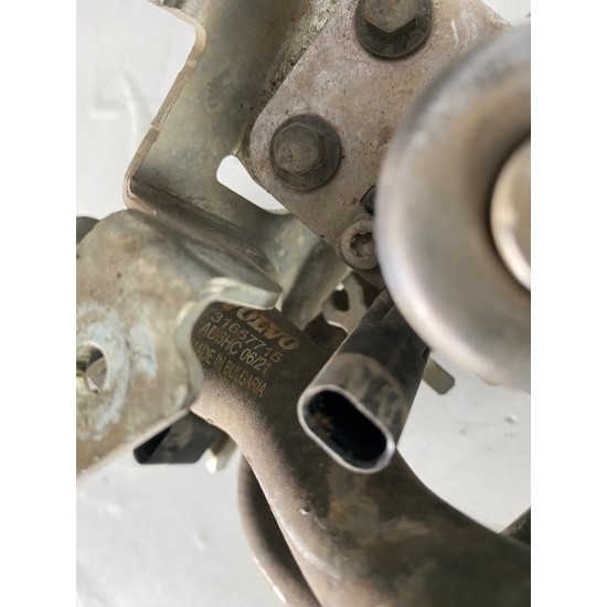 Pompa apa Volvo XC90 XC60 V90CC V60CC MILD HYBRID V90 V60 31657307 32138844 31657218 