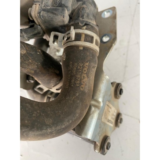 Pompa apa Volvo XC90 XC60 V90CC V60CC MILD HYBRID V90 V60 31657307 32138844 31657218 