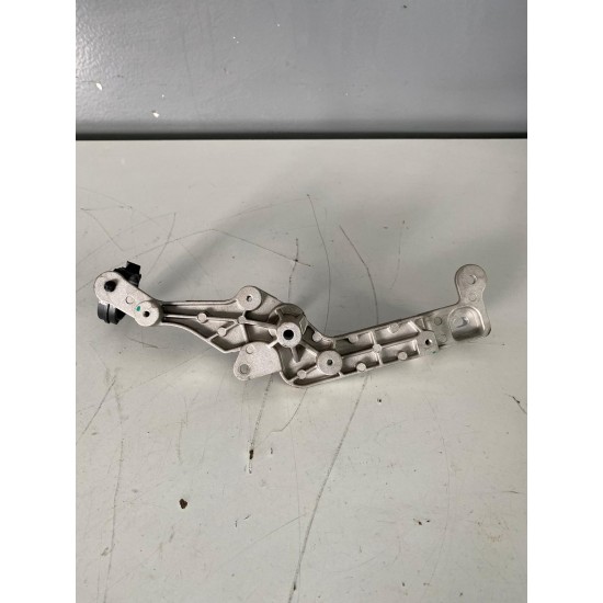 Suport pompa de apa Volvo XC60 V60CC MILD HYBRID XC90 XC40 2021+ 31493256