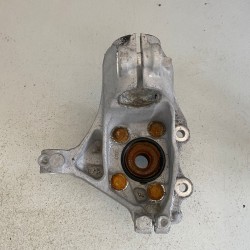 FRONT LEFT HUB HOUSING KNUCKLE VOLVO V40 2021-2019 31302821