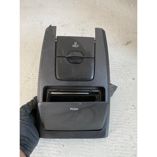 Ashtray panel tunnel console LHD VOLVO S60R V70 1288574 30643800 Ashtray panel tunnel console LHD VOLVO S60R V70 1288574 30643800