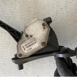 Pedala de acceleratie Volvo V70 S60R S80 XC70 30683516