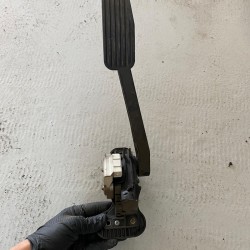 Acceleration pedal Volvo V70 S60R S80 XC70 30683516