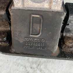 Tampon motor dreapta Volvo XC90 V70 S60R 30748811