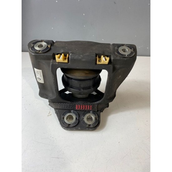 Right engine mount pad Volvo XC60 S90 V90 V60 V90 CC XC90 31686885 31480353