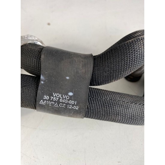 Oil cooler radiator hose Volvo C70 V70 S80 S40 XC60 C30 V40 30757649 30757649001
