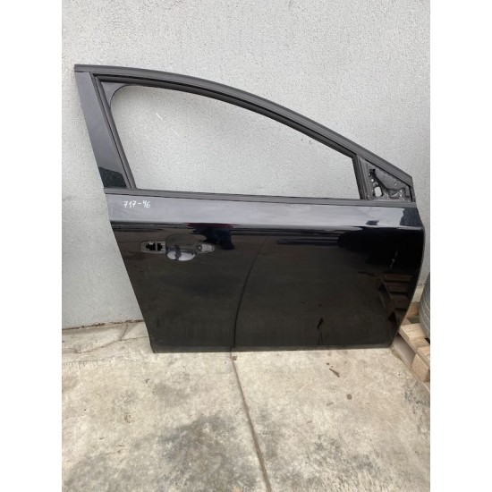 Front right door VOLVO V40 CROSS COUNTRY 2012-2019 32321019 Front right door VOLVO V40 CROSS COUNTRY 2012-2019 32321019