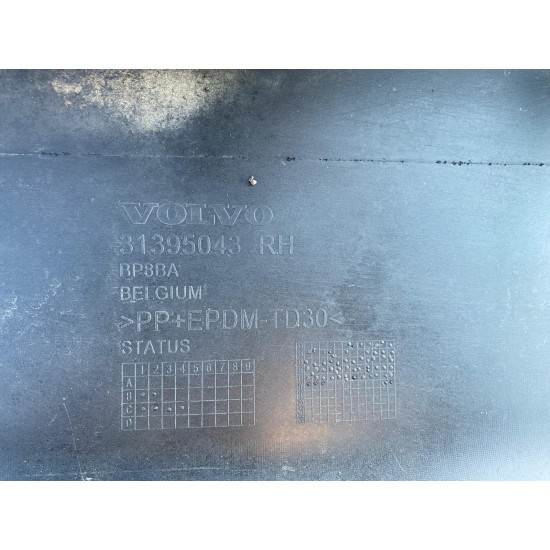 Prag Dreapta VOLVO V40 2012-2018 31395043