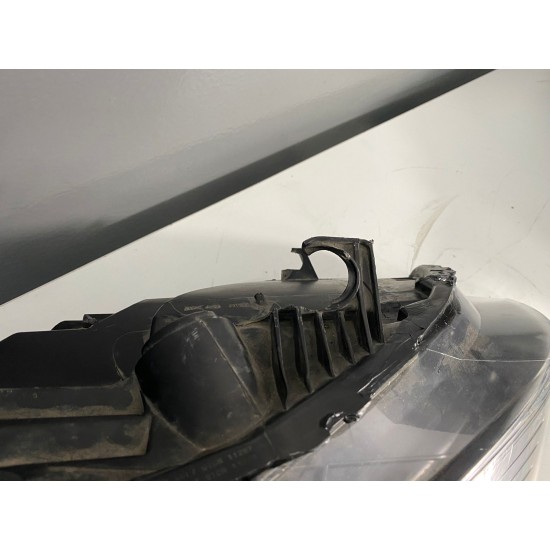 Far dreapta halogen Volvo V40 2012+ 31283329 