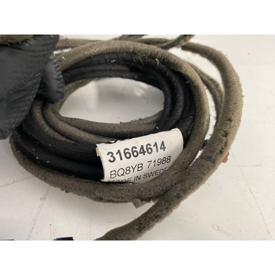 Kit Camera Parcare Spate Volvo V60 2018+ 32286665 32286680 31664617 Kit Camera Parcare Spate Volvo V60 2018+ 32286665 32286680 31664617