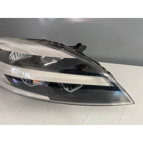 Far dreapta MID LED LHD VOLVO V40 2012-2019 32228484 31677027