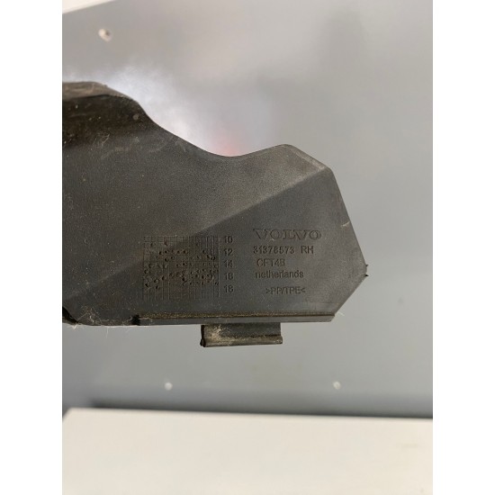Ornament parbriz dreapta Volvo V40 V40CC 31378573