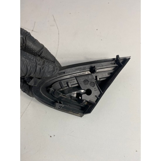 Ornament aripa dreapta negru VOLVO V40 31651973 31391029 