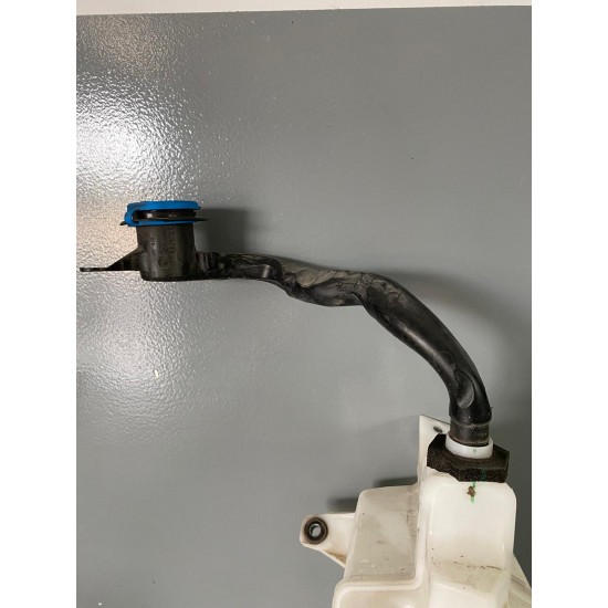 Vas lichid spalator parbriz VOLVO V60CC MILD HYBRID V60 S60 2021 32328303 32328304