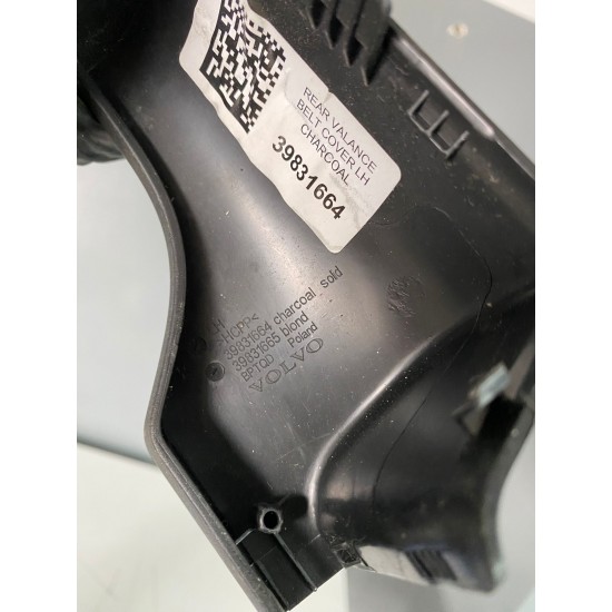 Capac scaun centura stanga VOLVO XC60 XC90 V90 S90 V60CC 39831664 39831665
