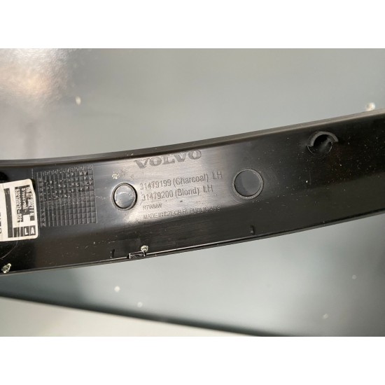Ornament stalp stanga spate VOLVO V60 V60CC 31479199