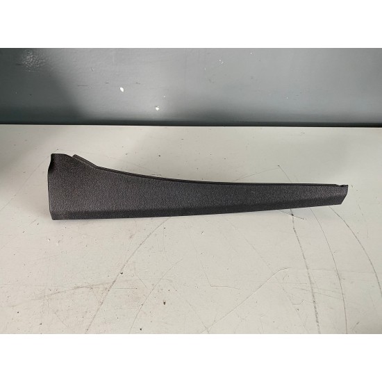 Ornament stalp dreapta spate VOLVO V60 V60CC 31479201