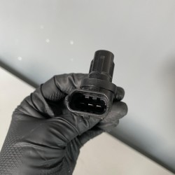 Camshaft pulse sensor VOLVO XC90 185CP 8658726