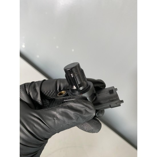 Camshaft pulse sensor VOLVO XC90 185CP 8658726