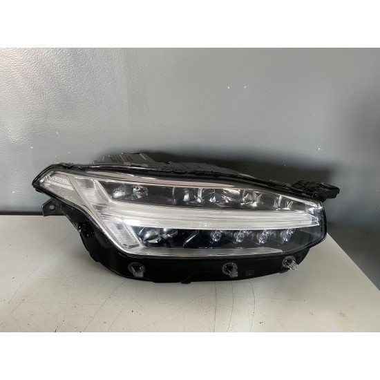Right headlight FULL LED LHD VOLVO XC90 2018 32228297 Right headlight FULL LED LHD VOLVO XC90 2018 32228297