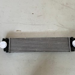 Radiator intercooler Volvo XC40 31686408